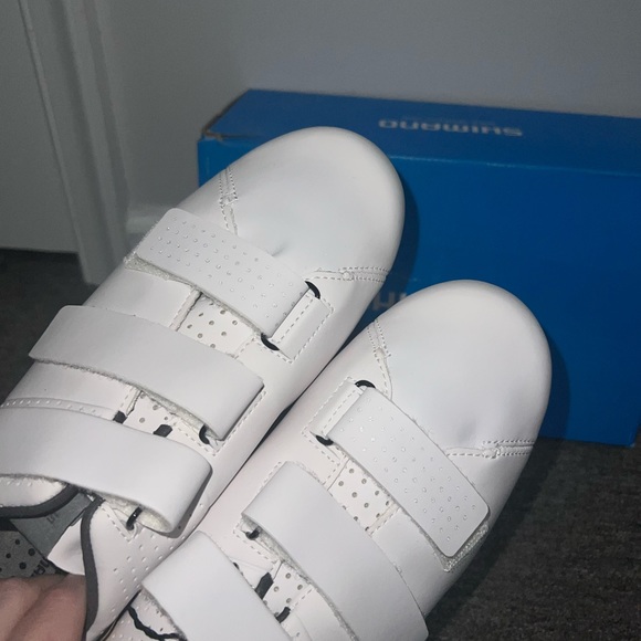 NIB Shimano RT5 White Cycling Sneakers Size 42 EU / 9.5 US - Picture 4 of 9